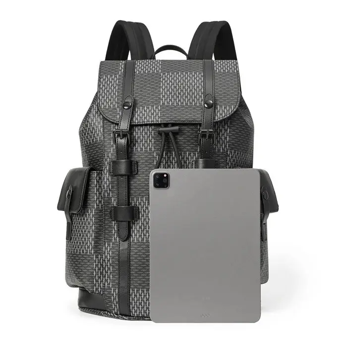 Sac à dos en damier noir et gris